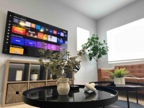 Cozy 4Bed Home in Calle 8